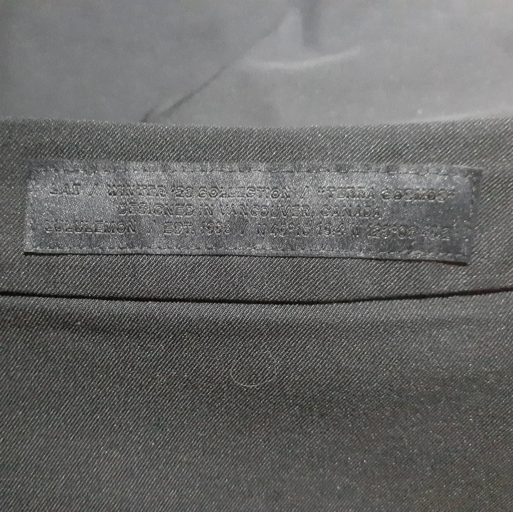 Lululemon Lab Women's Stretch Woven Trouser Navy Black Size 33 - Picture 12 of 12